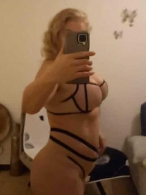 Independent Escort Israel Real Pictures - Girl experienced blonde – Bat Yam